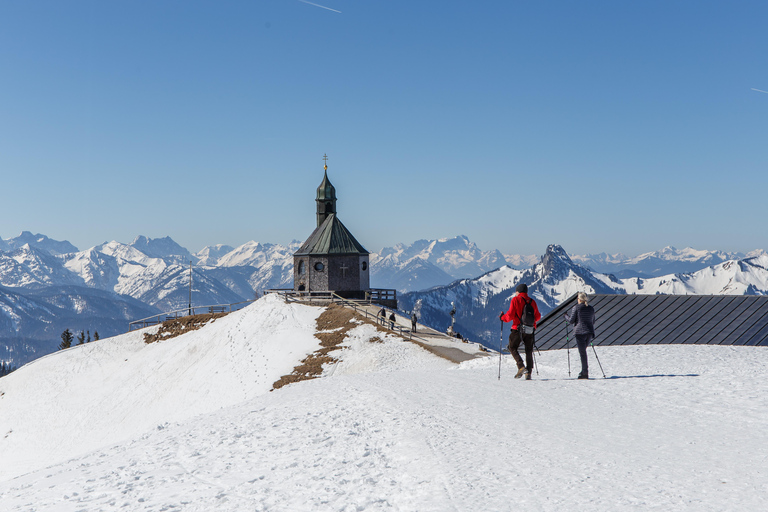 Easy mountain tour on the Wallberg near Tegernsee: with Peter by van & cable car Easy mountain tour Wallberg, Tegernsee: with Peter. Car & cable car. Private