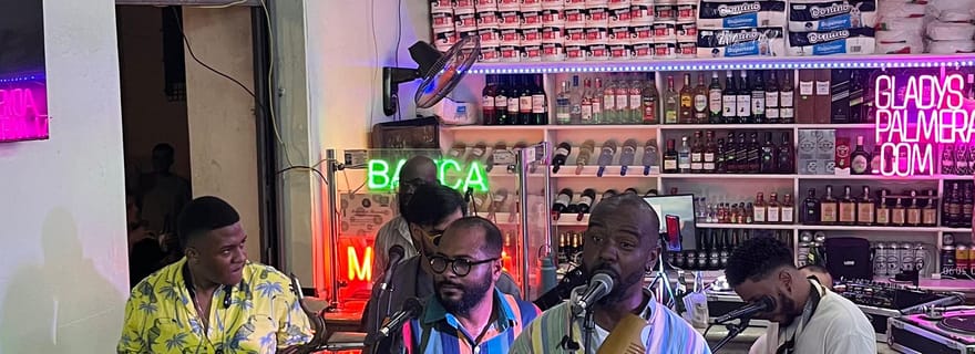 Saint-Domingue : vie nocturne, rythme et culture avec des habitants