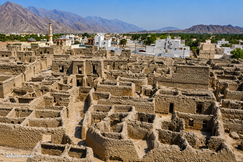 Muscat: Visit Sinaw Market, Izki Village, & Jarnan Cave Tour
