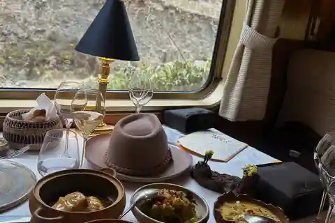 Cusco: Hiram Bingham Round Trip Luxury Train to Machu Picchu