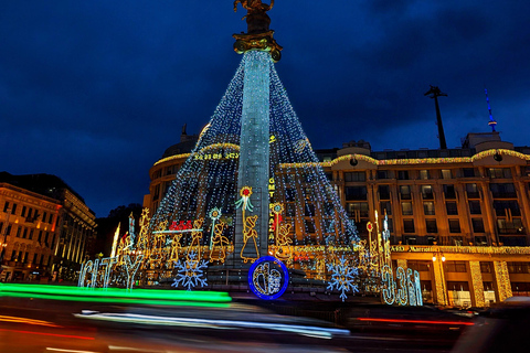 Tbilisi: Mercado de Natal e jóias escondidas - excursão a pé guiadaTour em pequenos grupos