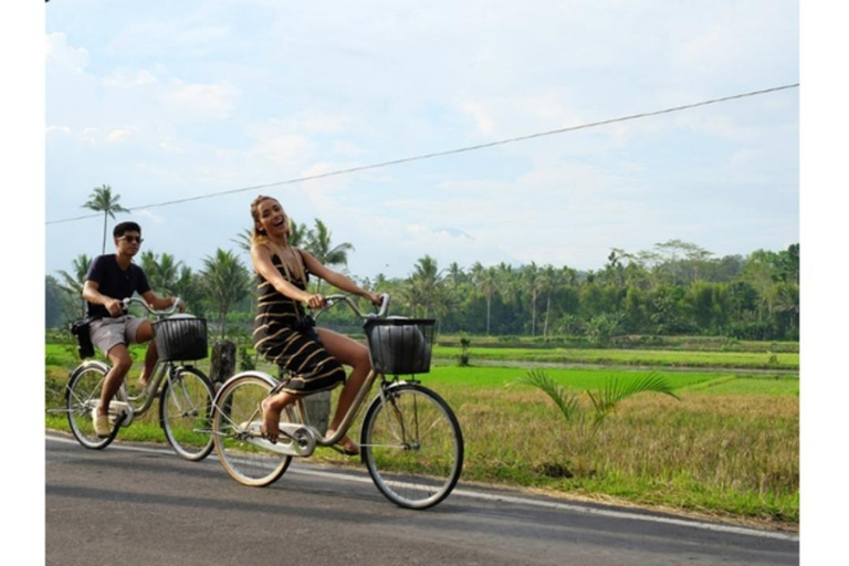 Yogyakarta; Borobudur Zonsopgang &amp; Fietsen Borobudur Dorp