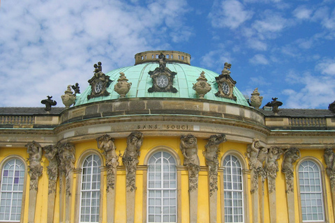 Visite à vélo des jardins et palais de Potsdam au départ de BerlinVisite de groupe en anglais