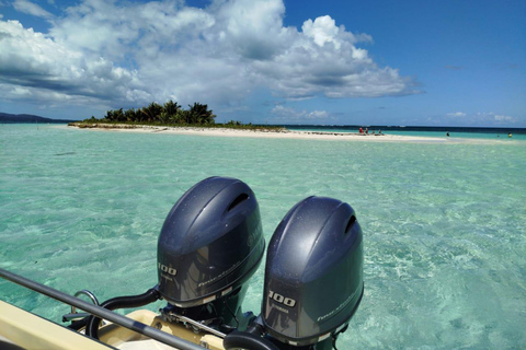 Petit Bourg: All-Inclusive Boat Excursion + Meal by the Water Petit Bourg: All-Inclusive Day Trip by Boat + Meal on the Waterfront