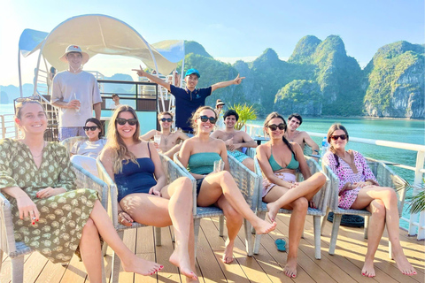 Hanoi/Port : 2-Day Ha Long & Lan Ha Bay on Luxury Cruises Limousine Bus from Hanoi to Ha Long