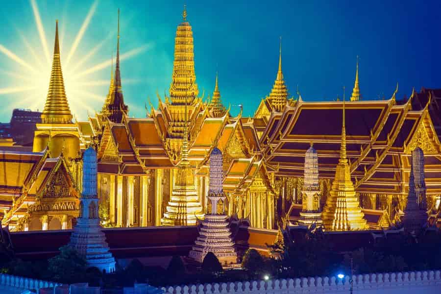 Bangkok: Private Tour Grand Palace, Wat Pho, und Wat Arun. Foto: GetYourGuide Bangkok: Private Tour Grand Palace, Wat Pho, und Wat Arun. Foto: GetYourGuide