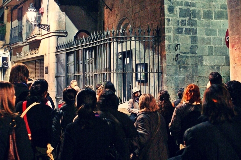Barcelona: piesza wycieczka z duchamiPiesza wycieczka z duchami w języku angielskim i hiszpańskim
