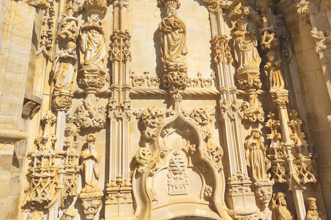 From Lisbon: Medieval Tour, Batalha, Tomar, Alcobaça, Óbidos Private Tour Option