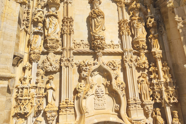 From Lisbon: Medieval Tour, Batalha, Tomar, Alcobaça, Óbidos Private Tour Option