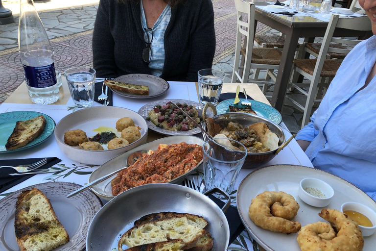 Rundtur och provsmakning av olivolja i Kalamata, Messinia, GreklandOlivoljevisning och provsmakning i Kalamata, Messinia Grekland