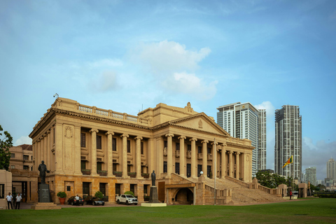 Colombo: Private Tuk-Tuk City Tour with Guide & Tickets Colombo: Private Tuk-Tuk Tour & Authentic Ceylon Tea Tasting