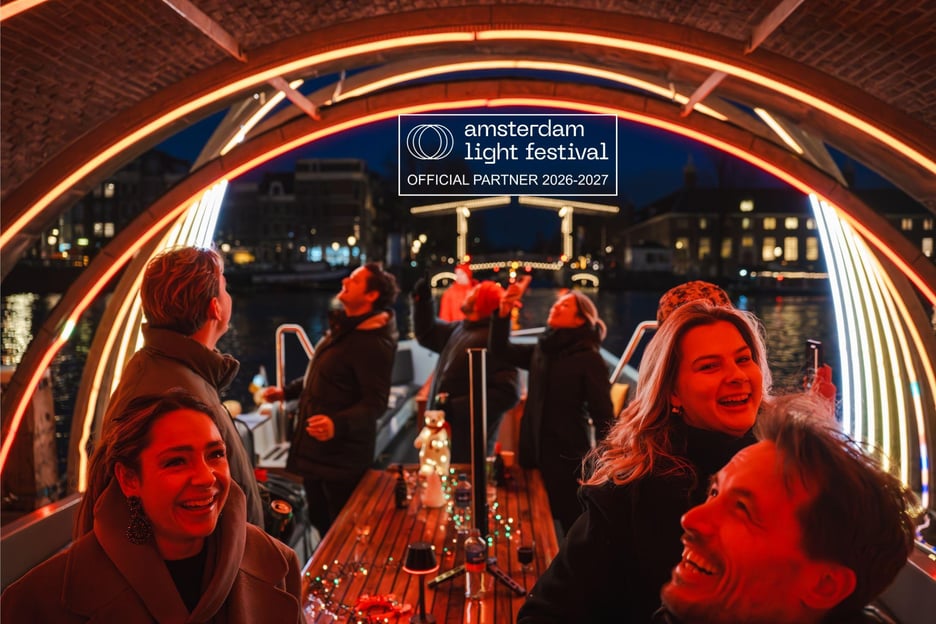 Amsterdam: Offenes Boot zum Lichterfest
