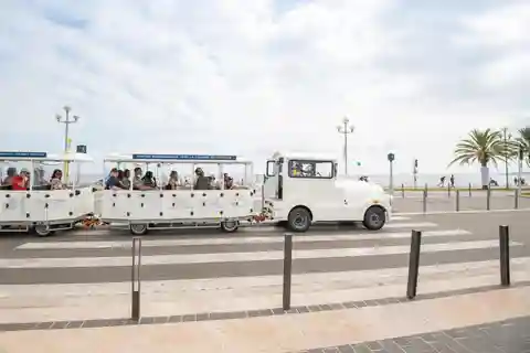 Nice: Discover downtown Nice on the Little Electric Train