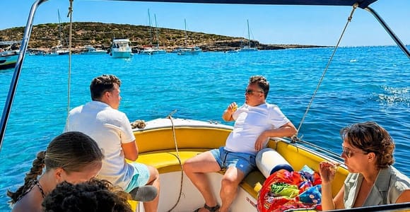 Malta: Private Speedboat Charter with Swim Stops