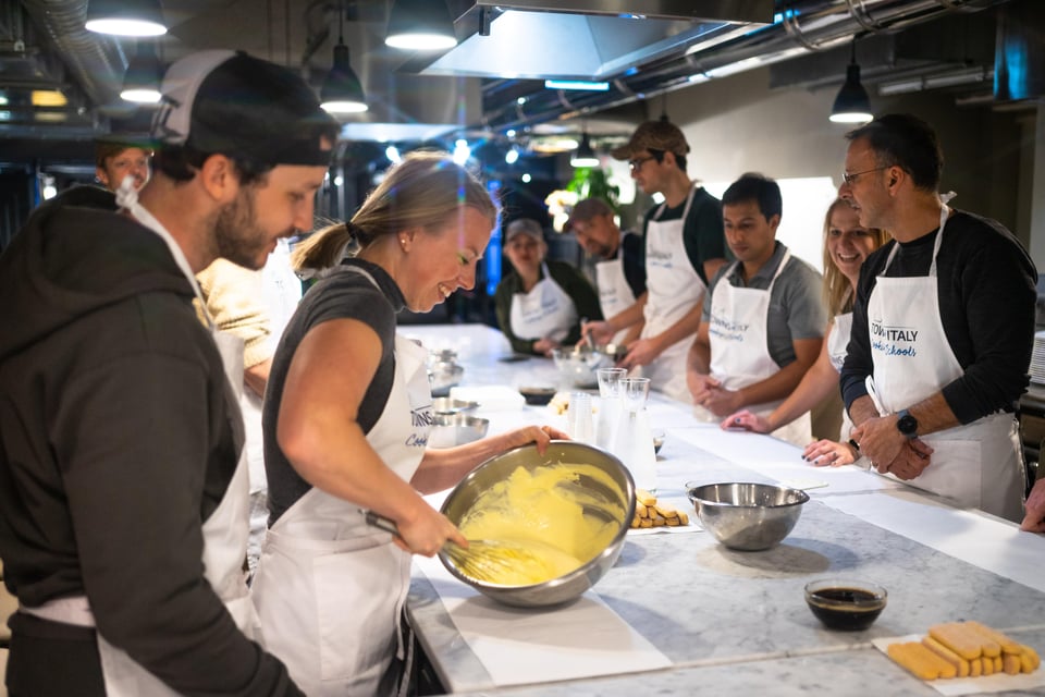 Mailand: Pasta- & Tiramisu-Kochkurs mit unbegrenztem Wein Mailand: Pasta- & ...