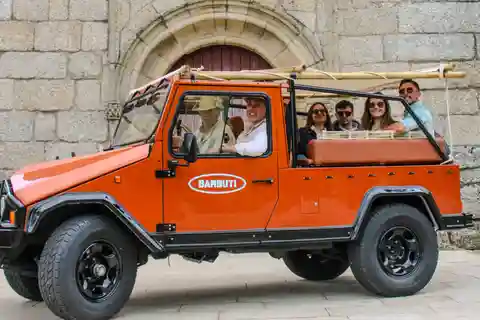 Douro Valley: 4x4 Safari and Vineyard Visit