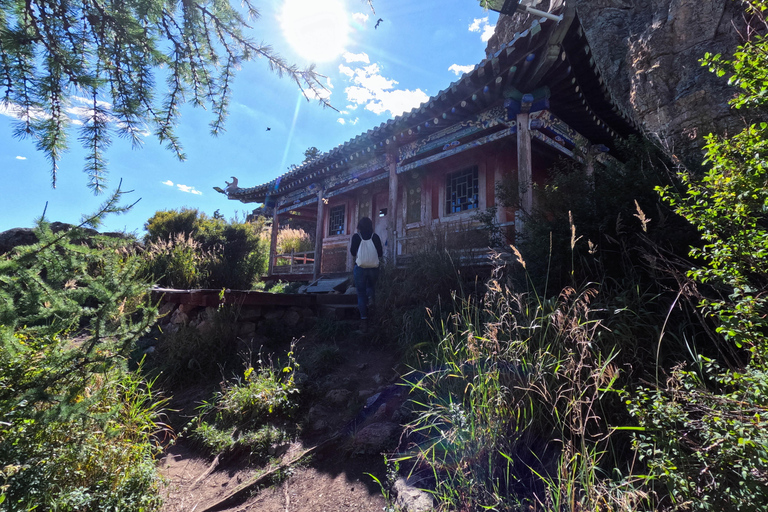 From Ulaanbaatar: Mongolian Culture & Landscapes 10 Day Tour