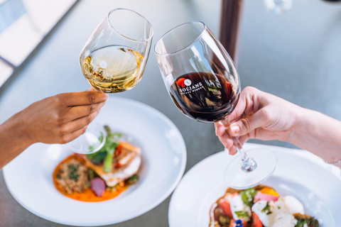 Auckland: Wine Country Tour with Lunch & Tastings