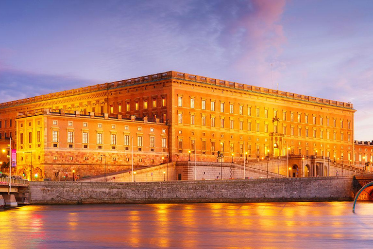 Stockholm: Royal Palace Entry & Gamla Stan Guided Tour
