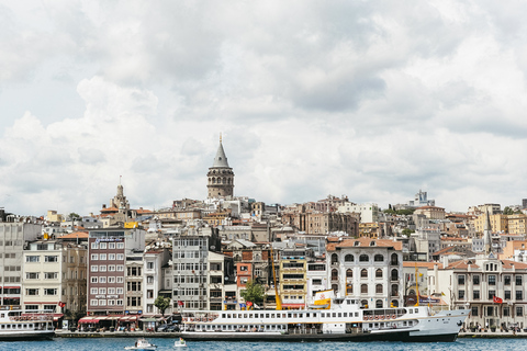 Estambul: crucero por el Bósforo y el Cuerno de Oro con audioguía