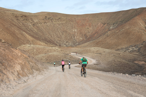 Fuerteventura Nord: Tour guidato PREMIUM in e-bikeTour Coast to Coast PREMIUM in Ebike, 45 km (moderato)