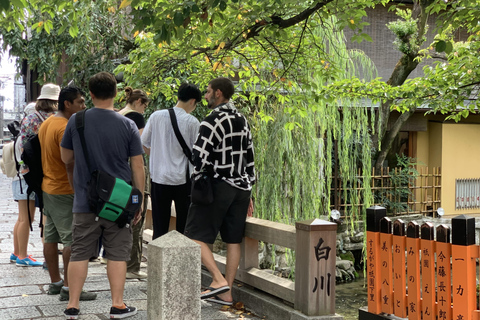 Visite guidée à pied de Gion : Découvrez le monde des geishas