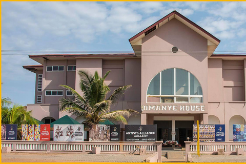 Accra Walking Tour: Artwork, Fantasy coffins & Beach bars