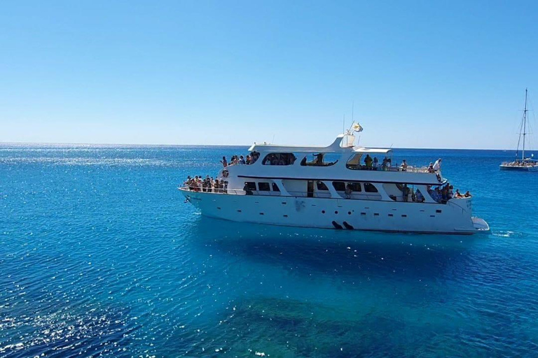 Protaras : Croisière en yacht réservée aux adultes (16+), déjeuner chyprioteRENDEZ-VOUS AU BATEAU POUR LA CROISIÈRE (pas de transfert en centre de villégiature)