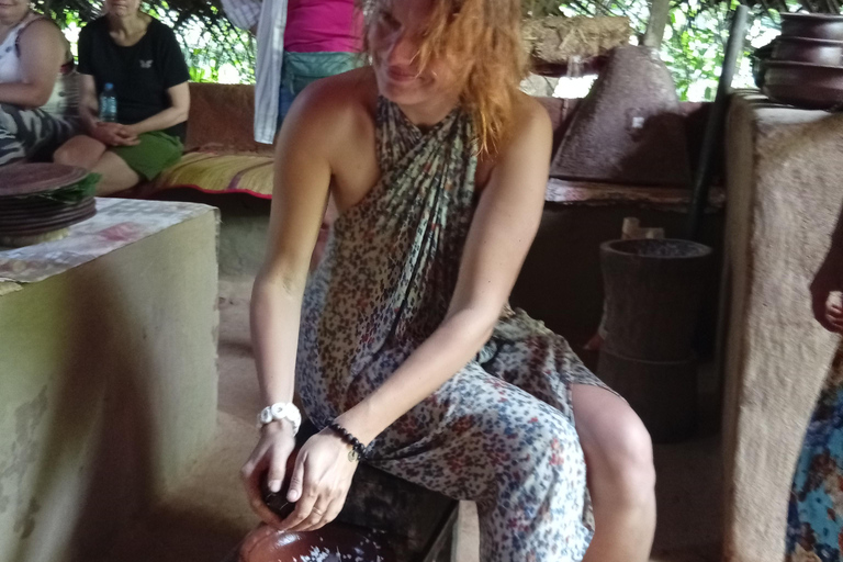 Kandy: Sigiriya, Pidurangala, and Spice Garden Day Trip