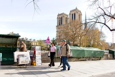 Notre-Dame Outdoor Tour with Pastry & Sainte-Chapelle Entry