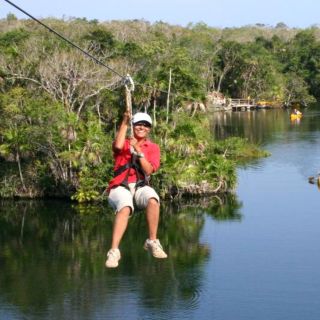 Van Cancún: Tulum en Tankah Cenotes Eco-Adventure Tour