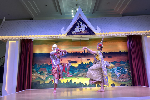 Calypso Cabaret en Asiatique: espectáculo de ladyboys en primera filaEspectáculo nocturno