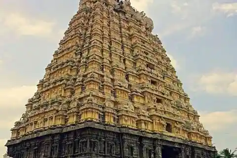 DAY TRIP TO MAHABALIPURAM & KANCHIPURAM FROM CHENNAI