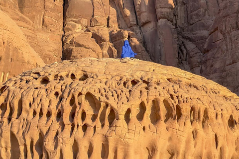 AlUla: Hegra, Elephant Rock and Old Town Day Tour