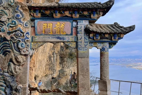 Kunming: Yunnan Ethnic Village & Western Hills Private Tour Private Tour with Pickup/Dropoff