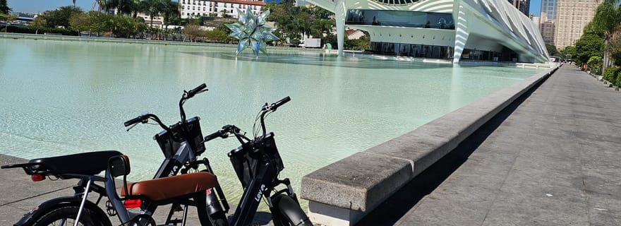 Visite guidée privée en vélo électrique dans le centre historique de Rio jusqu'à Ipanema