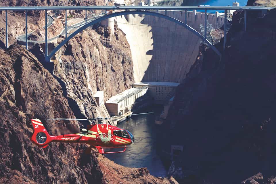 35 Minuten bei Tag — Hoover Dam und Las Vegas Strip