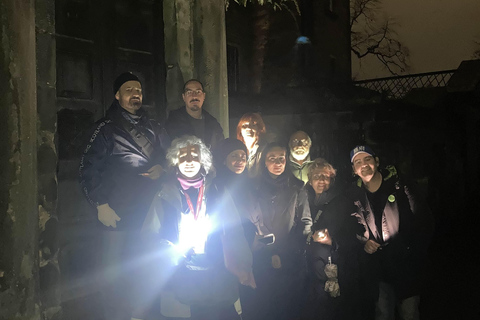 Edinburgh: 2-Hour Ghost Tour in Spanish