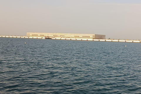 From Doha Airport: Private Guided City Tour