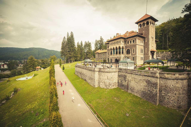 Brasov: Bran, Peles & Cantacuzino Castle Day Tour