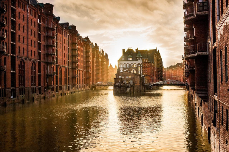 Hamburg: One Hour Traditional Harbor Cruise