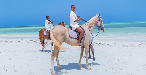 Zanzibar: Horse Riding and Kayaking with Video and Photos