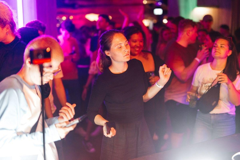 Hamburg: New Year’s Eve Night, Hidden Bars, VIP Club Entry