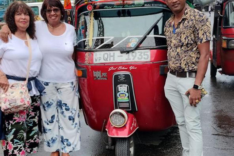 Colombo: Hidden Architecture and Street Art Tuk-Tuk Tour