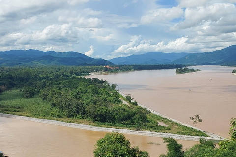 Chiang Rai: Northern Thailand Tour with Golden Triangle