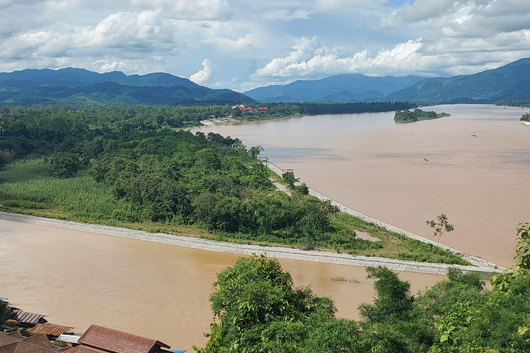 Chiang Rai: Northern Thailand Tour with Golden Triangle