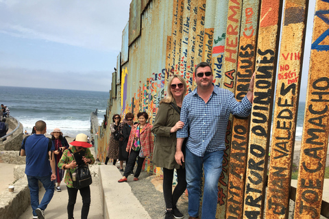 From San Diego: Tijuana City Guided Tour and Food Tasting