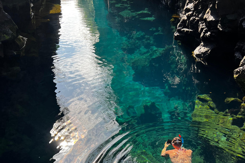 Santa Cruz: Snorkeling Sightseeing Tour at Las Grietas and Playa de los Alemanes