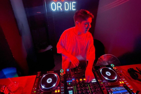 Bogotá: One night in Exclusive Rooftops and Secret Clubs