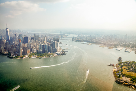 NYC: Passeio de helicóptero pela ilha de Manhattan com tudo incluídoDe Manhattan: 12 a 15 minutos de voo